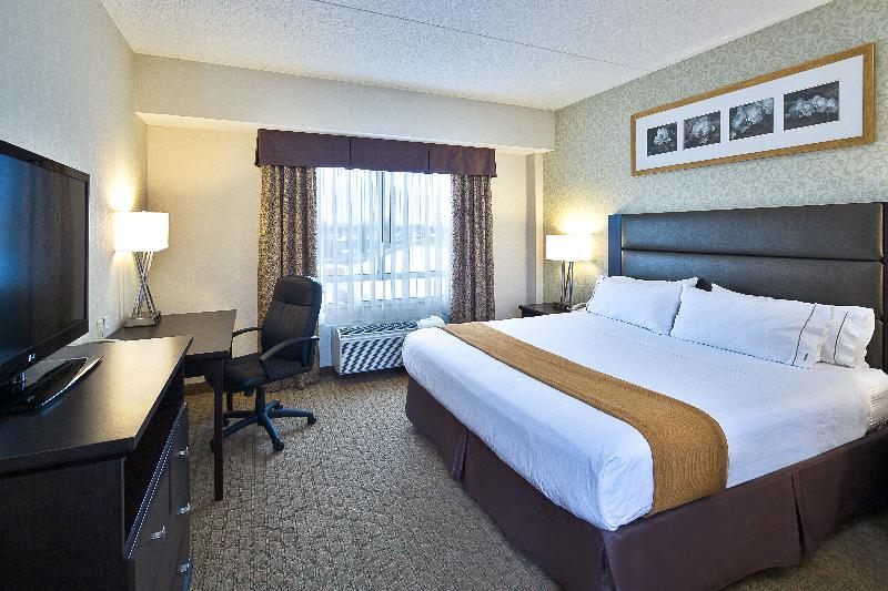 Holiday Inn Express Hotel & Suites Ottawa Airport By Ihg Eksteriør bilde