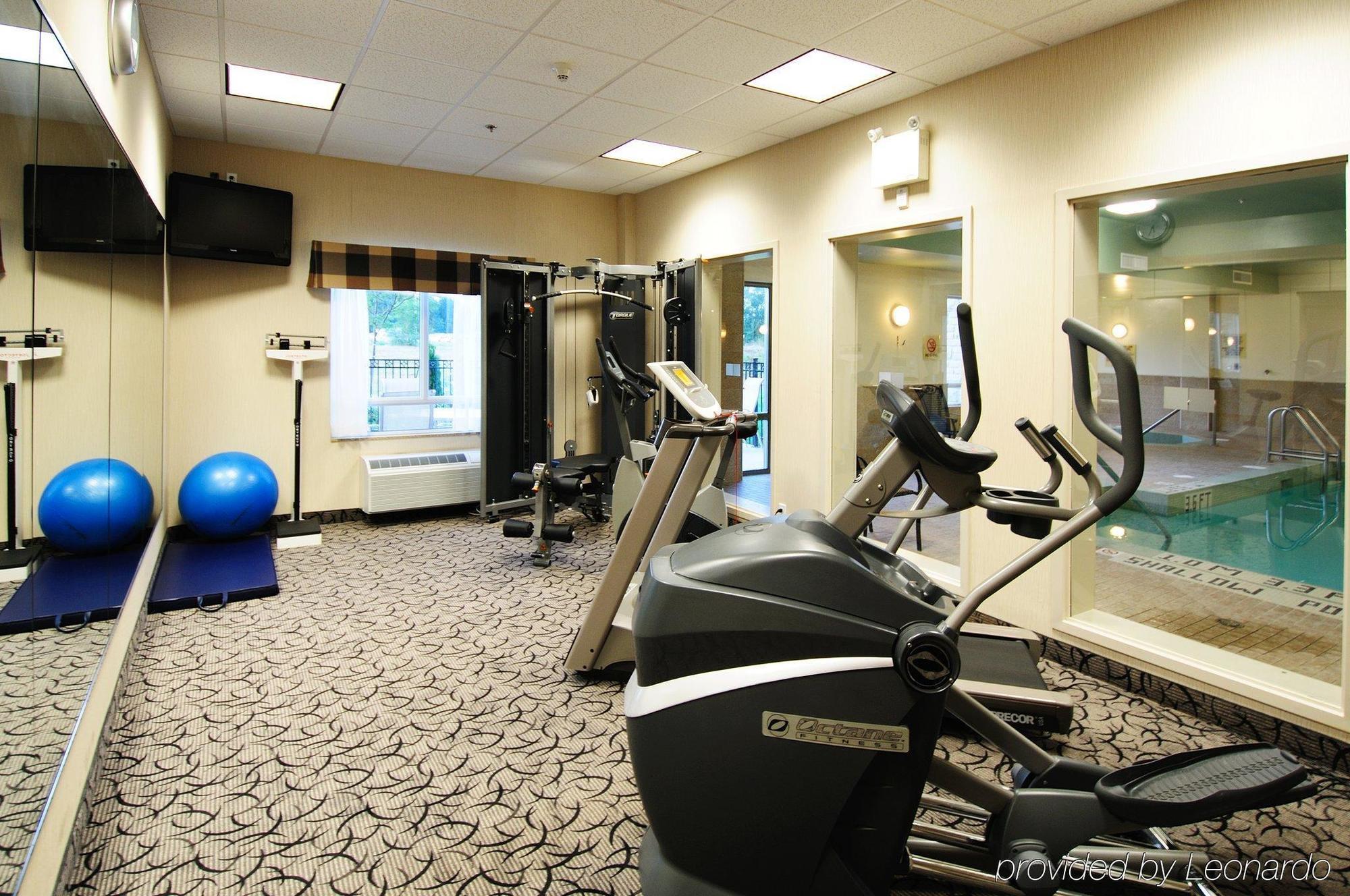 Holiday Inn Express Hotel & Suites Ottawa Airport By Ihg Eksteriør bilde